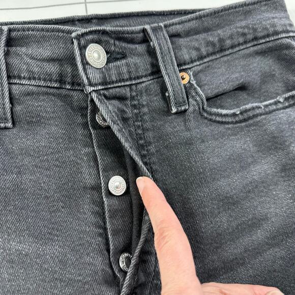 Levi's Jeans Womens 29 Washed Black Wedgie Straight Leg Button Fly Ripped Knee - Picture 8 of 14